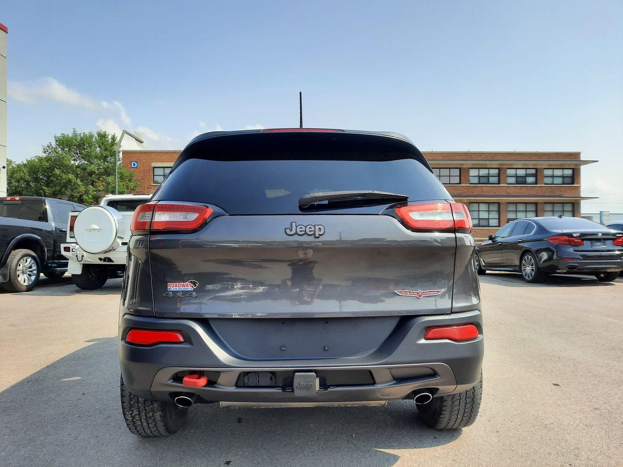 2017 Jeep Cherokee Trailhawk-3