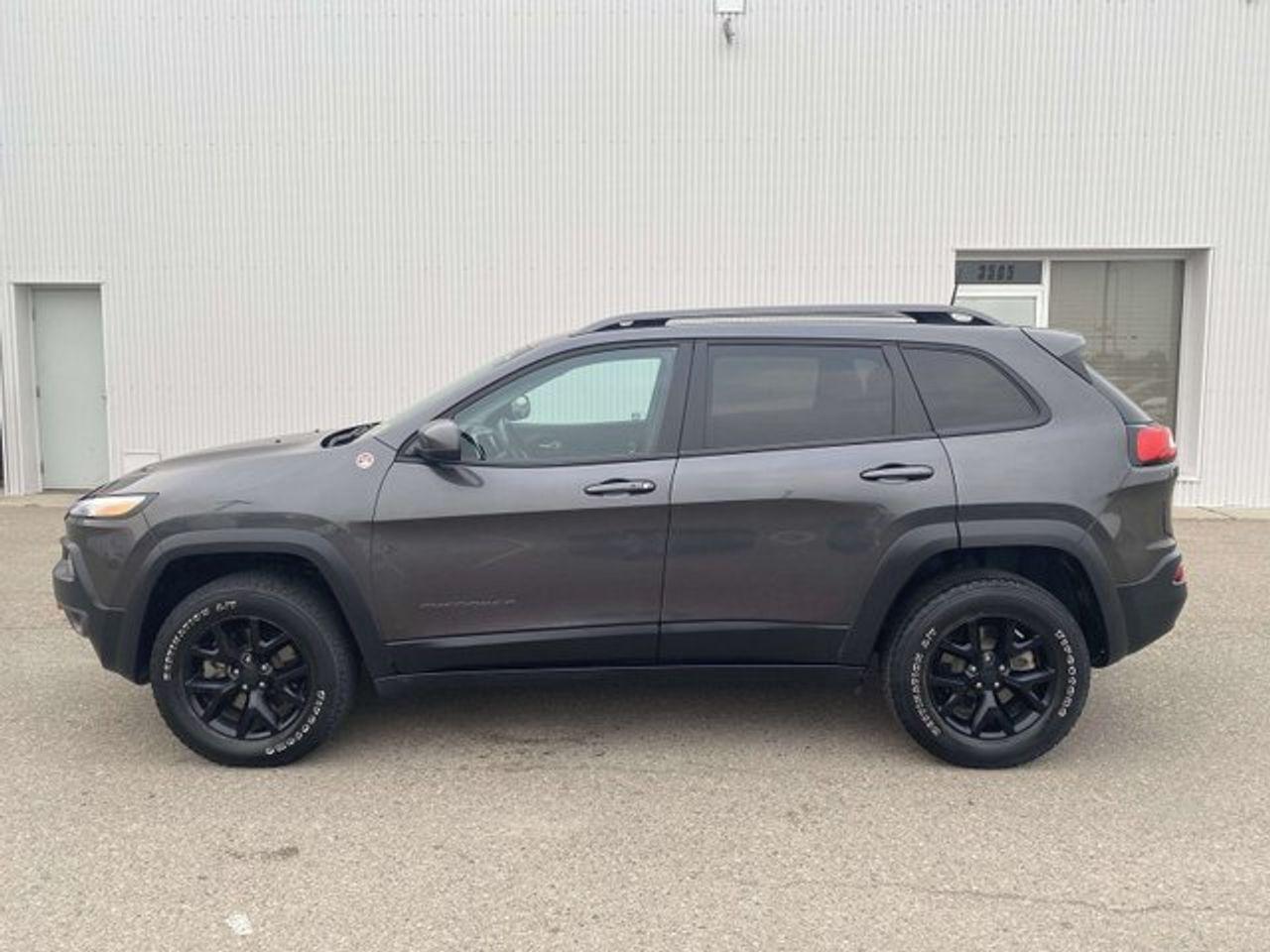 2017 Jeep Cherokee Trailhawk-3