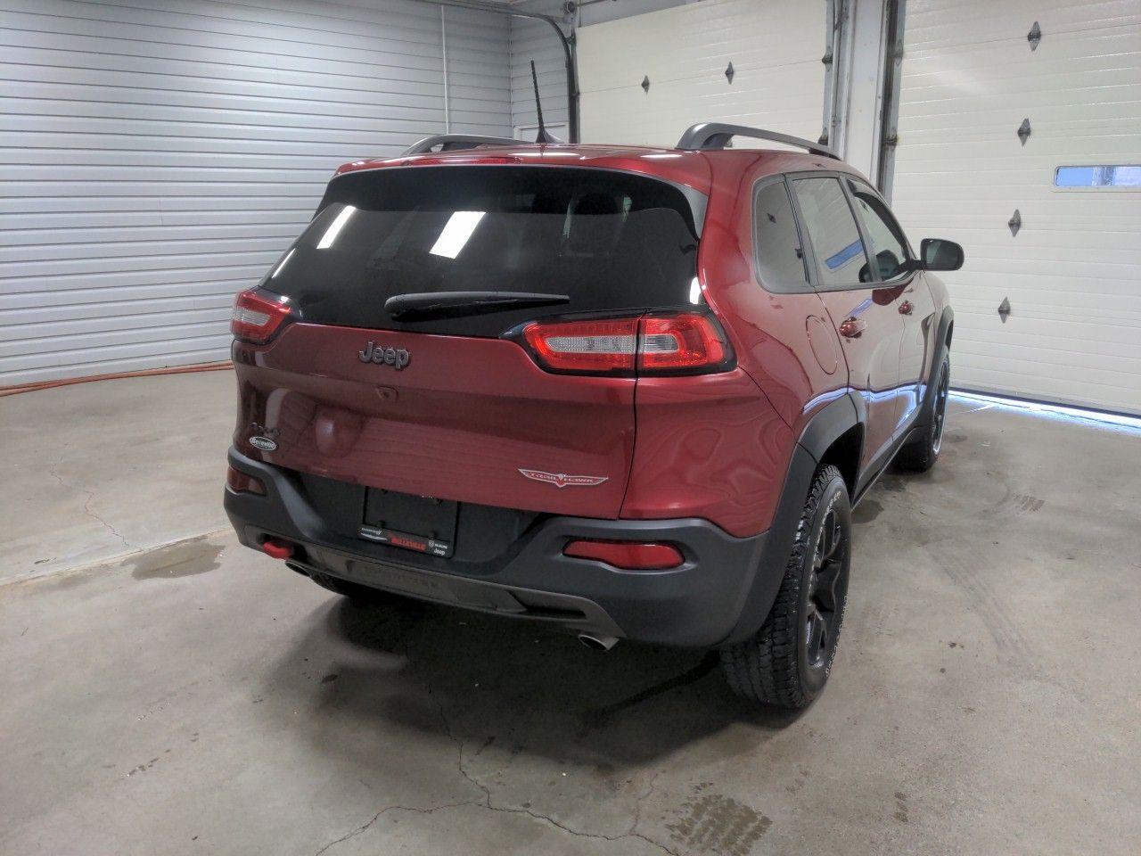 2017 Jeep Cherokee Trailhawk-3