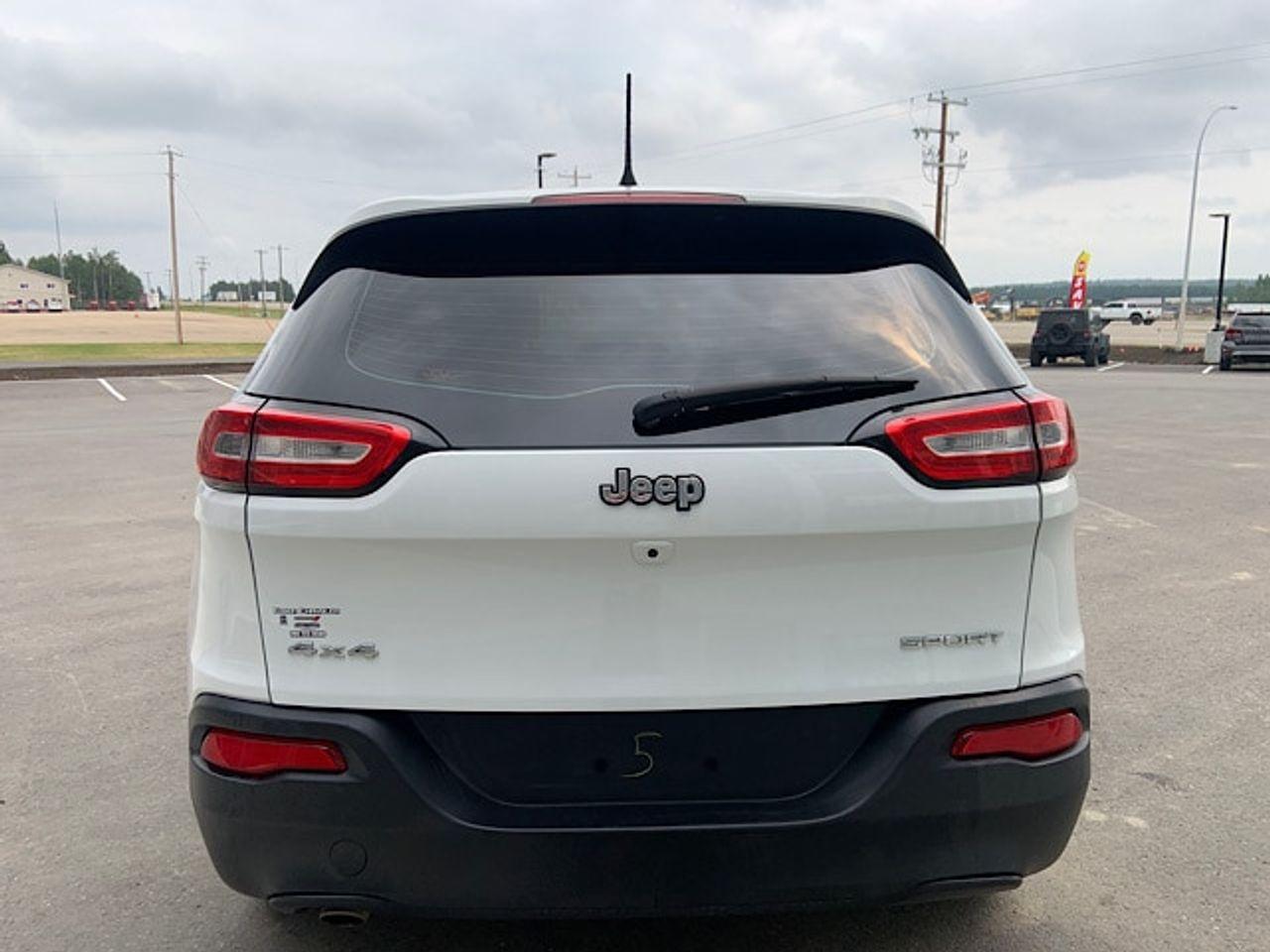 2017 Jeep Cherokee -3