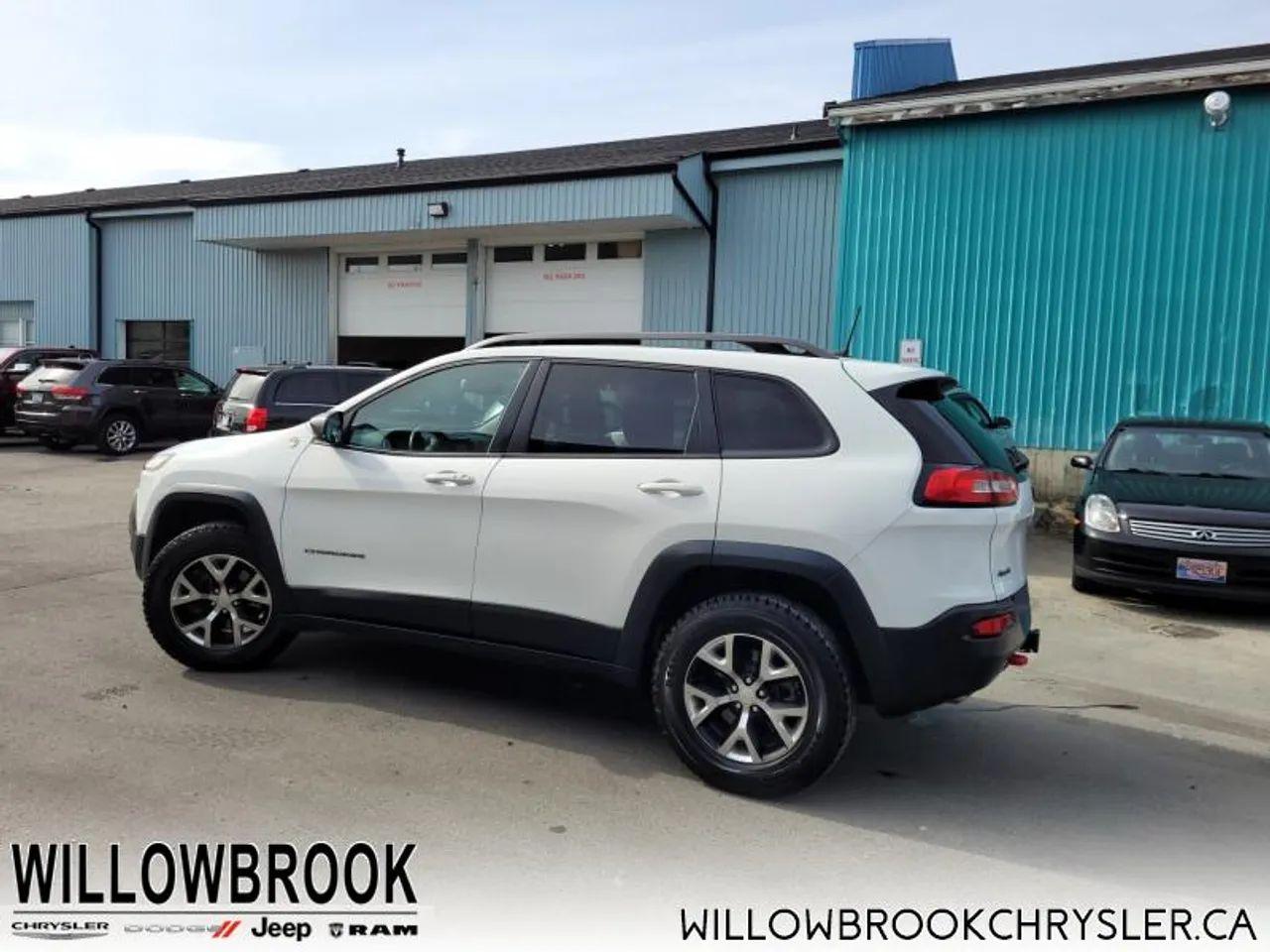 2017 Jeep Cherokee -3
