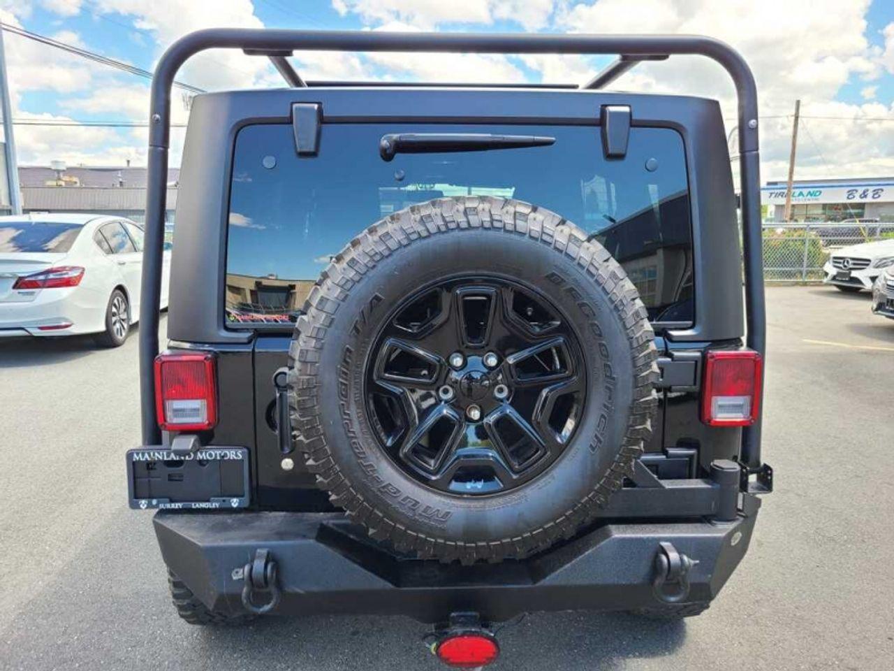 2017 Jeep Wrangler Willys-4