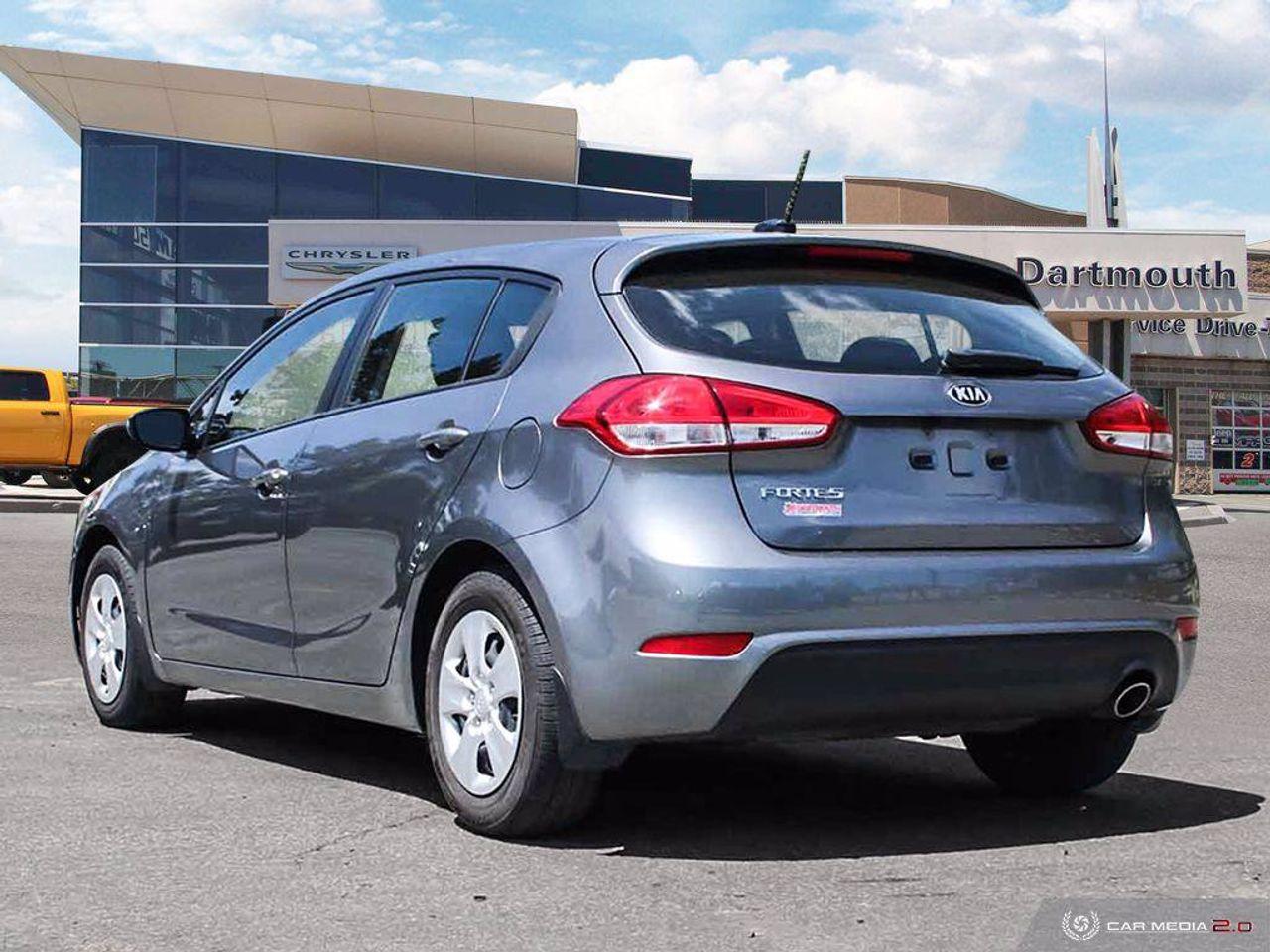 2017 Kia Forte 5-Door LX-3