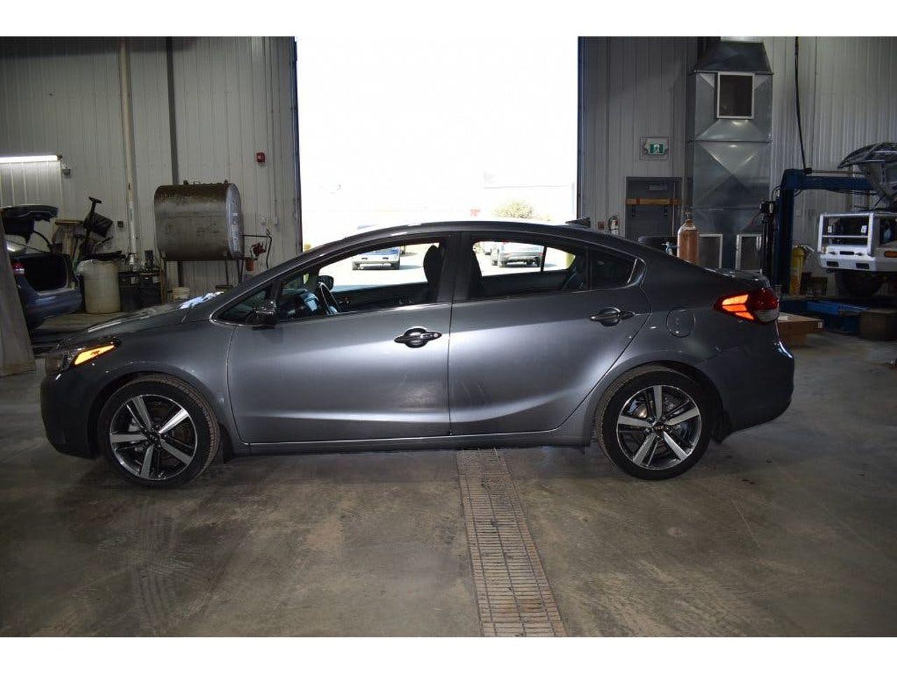 2017 Kia Forte eX-1