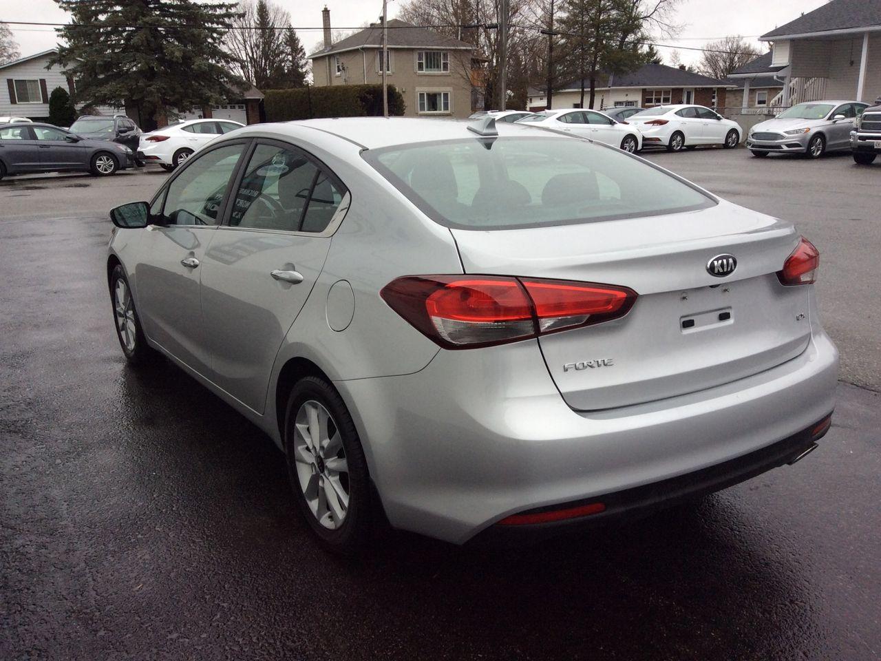 2017 Kia Forte eX-4