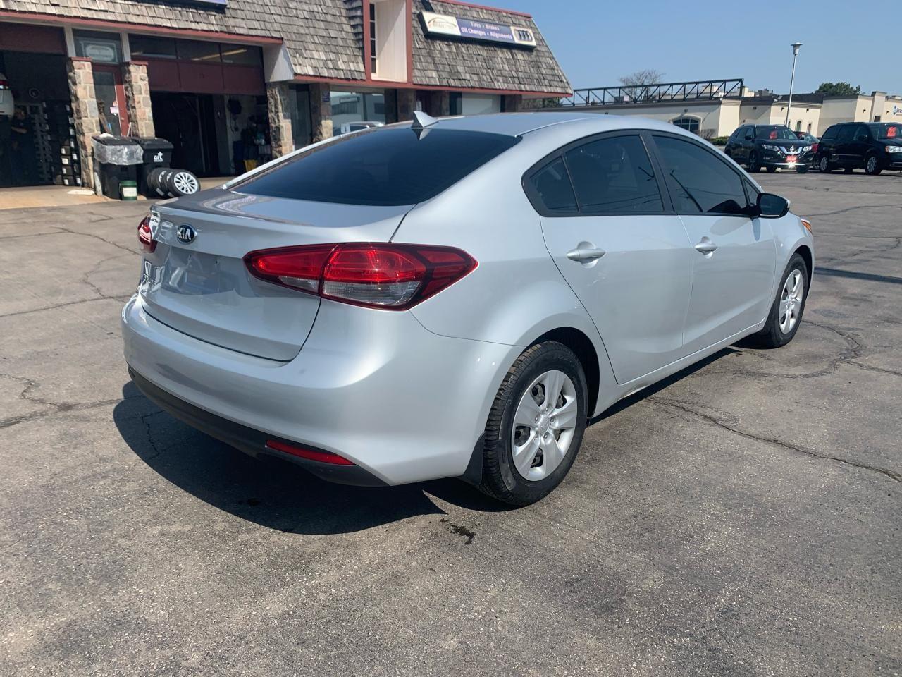 2017 Kia Forte LX-4