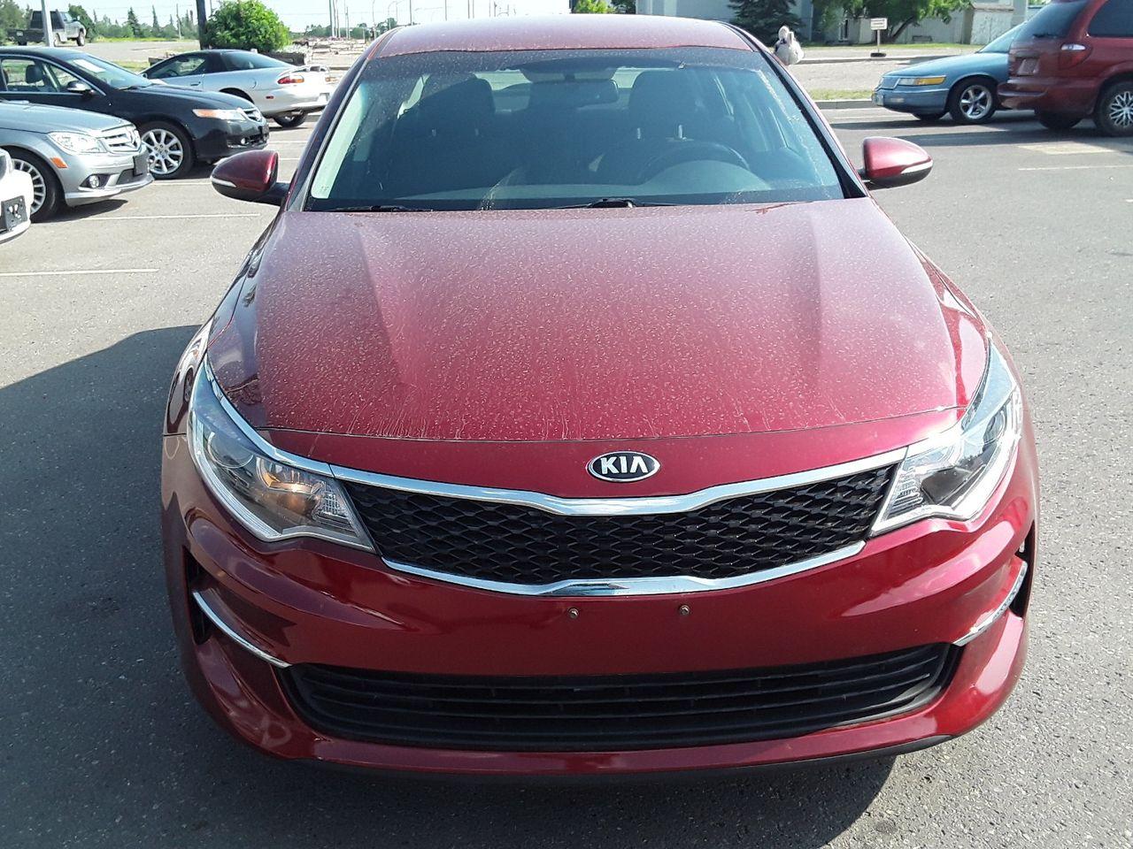 2017 Kia Optima LX-4