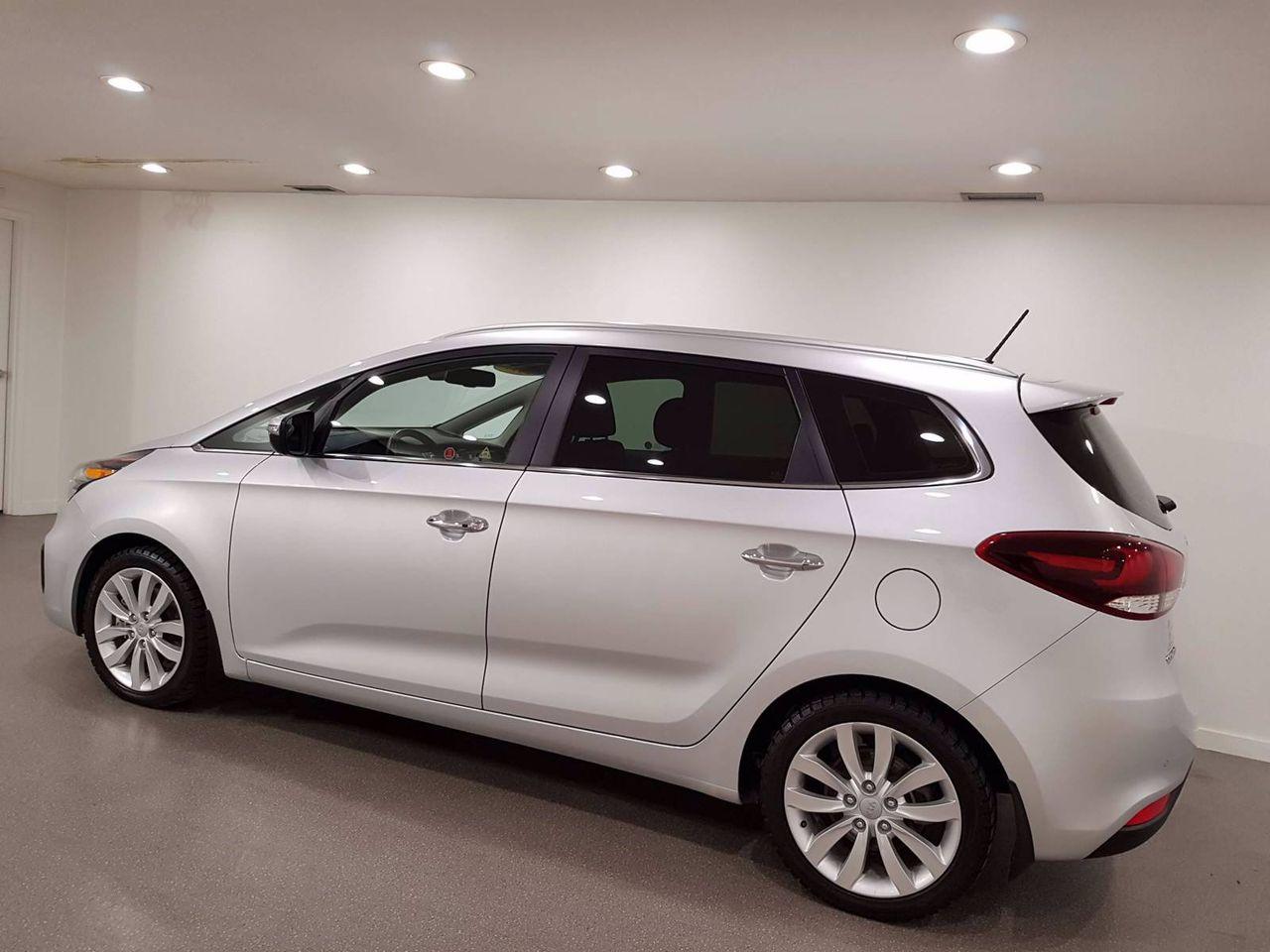 2017 Kia Rondo eX-2