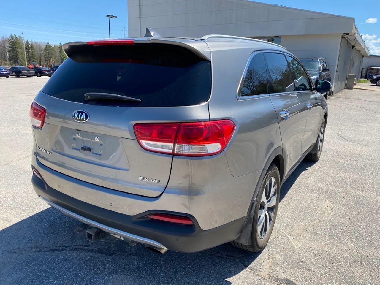 2017 Kia Sorento eX-4