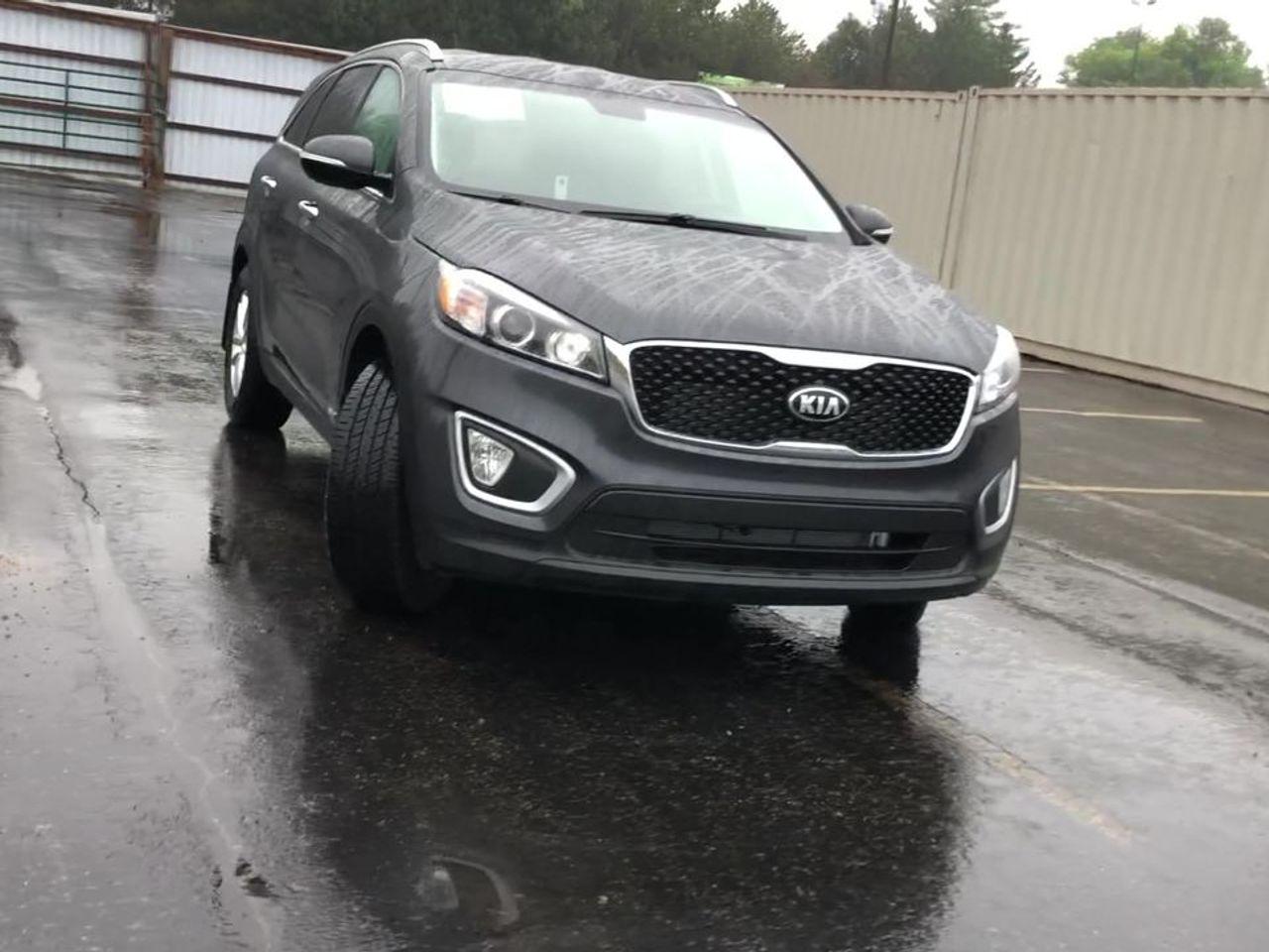 2017 Kia Sorento LX-2