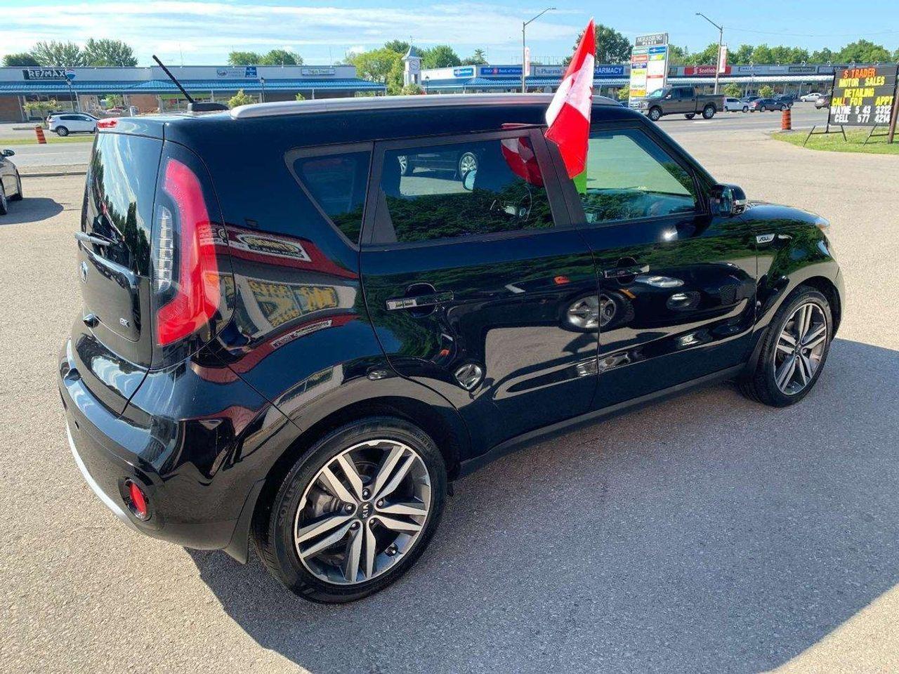 2017 Kia Soul eX-0