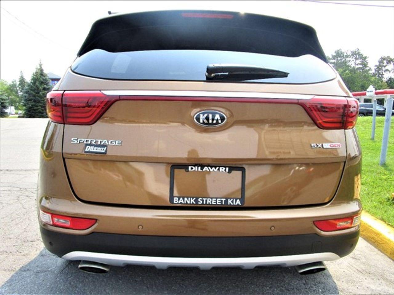 2017 Kia Sportage SX Turbo-4