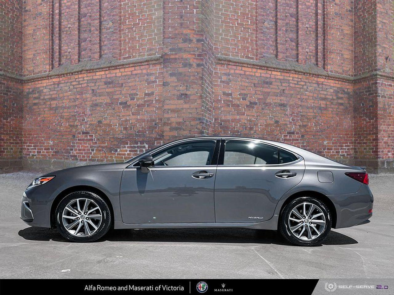 2017 Lexus ES 300h -2