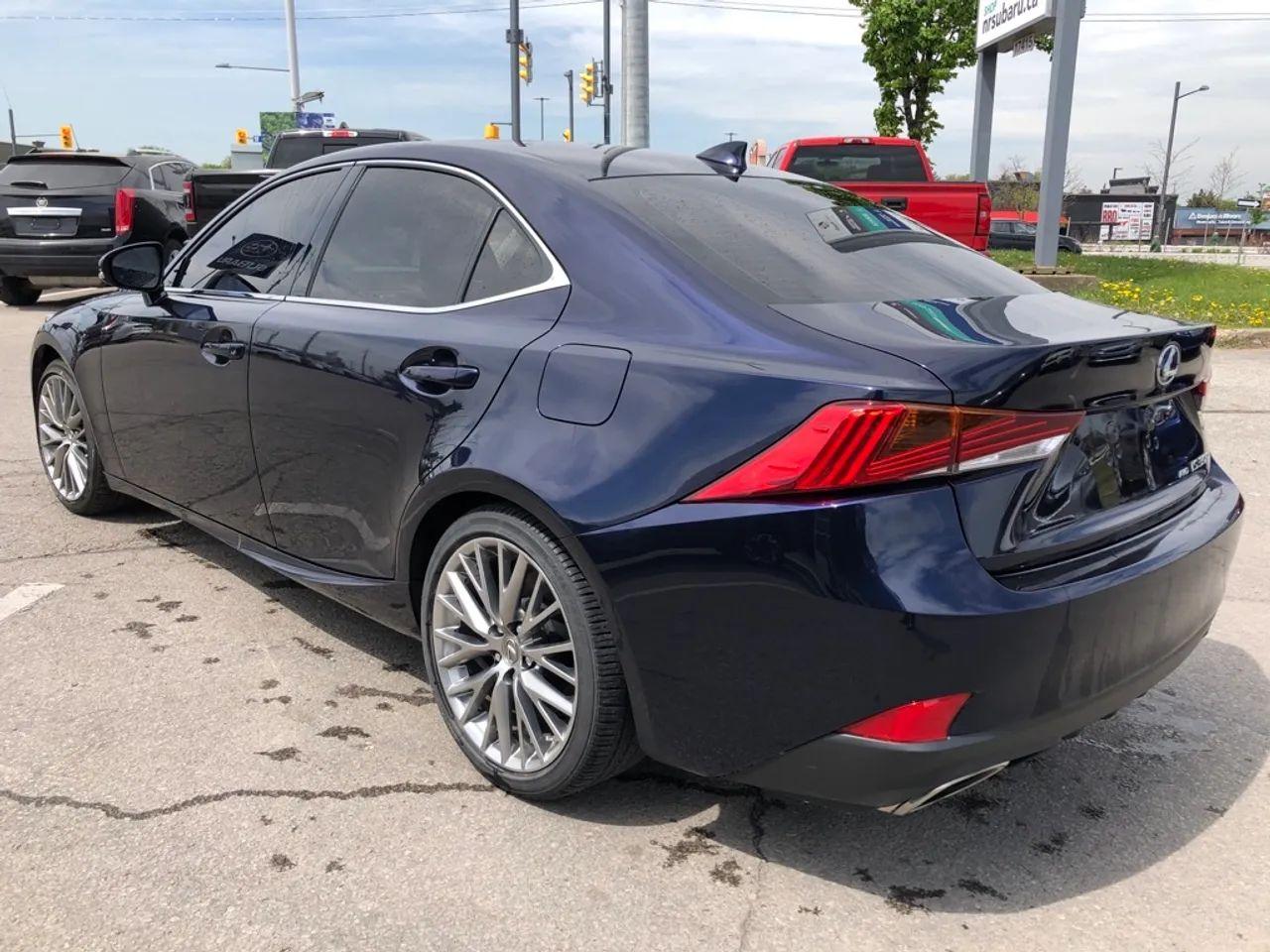 2017 Lexus IS Base-3