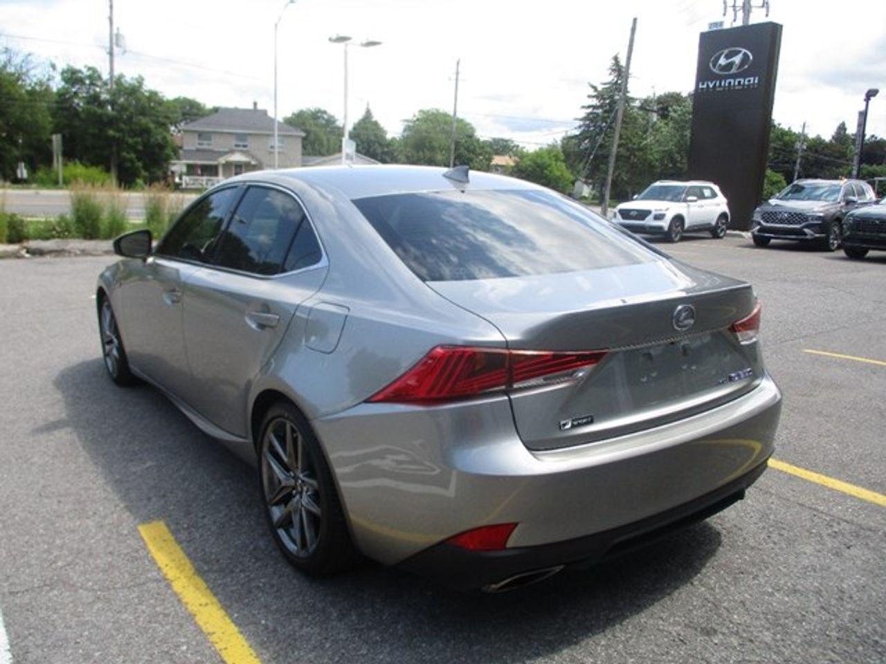 2017 Lexus IS Base-4