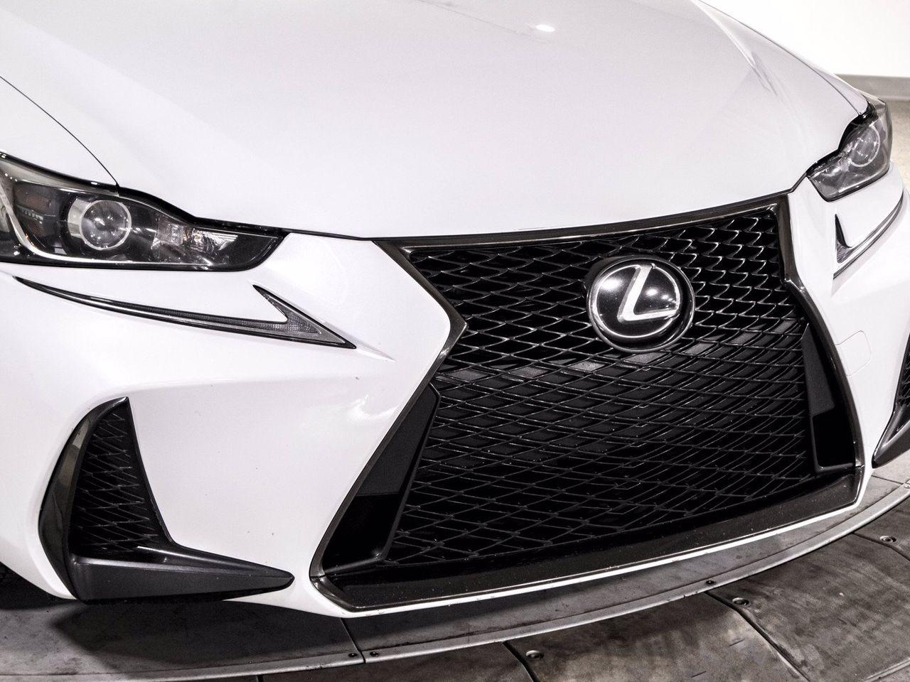2017 Lexus IS Base-3
