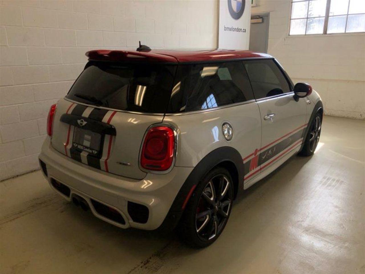 2017 MINI Cooper N/A-4