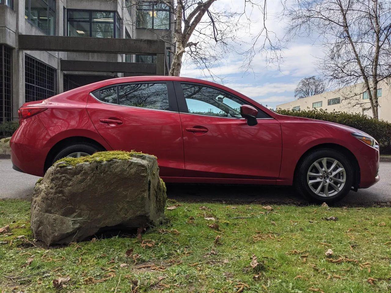 2017 Mazda Mazda3 GS-3
