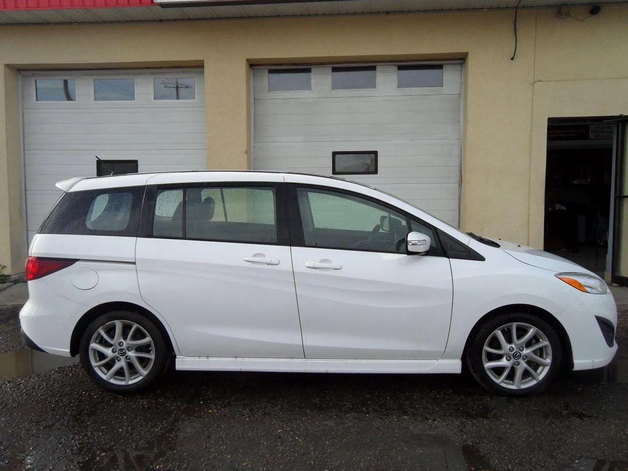 2017 Mazda Mazda5 GT-2