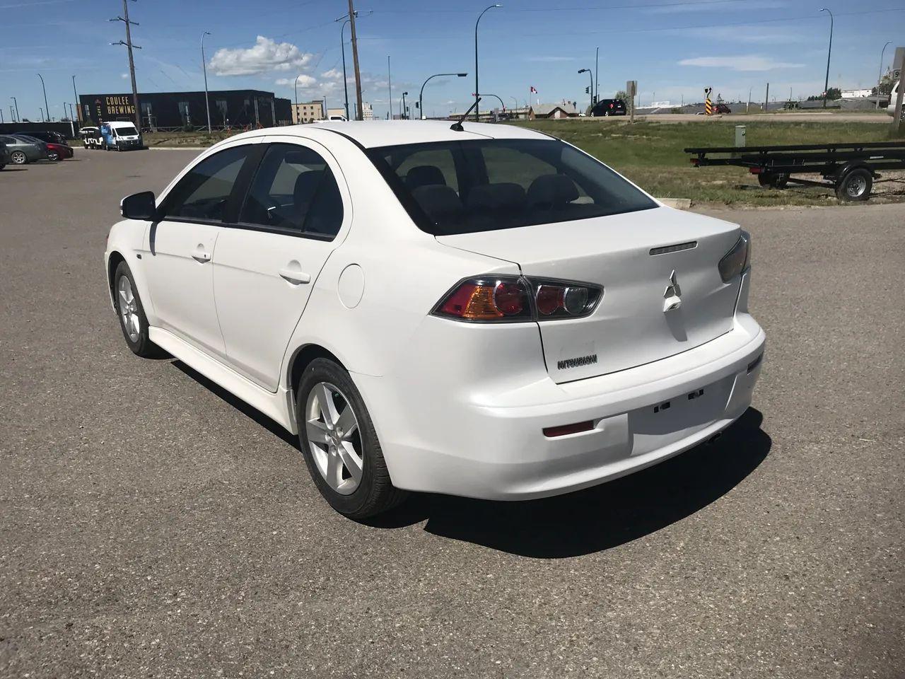 2017 Mitsubishi Lancer ES-1