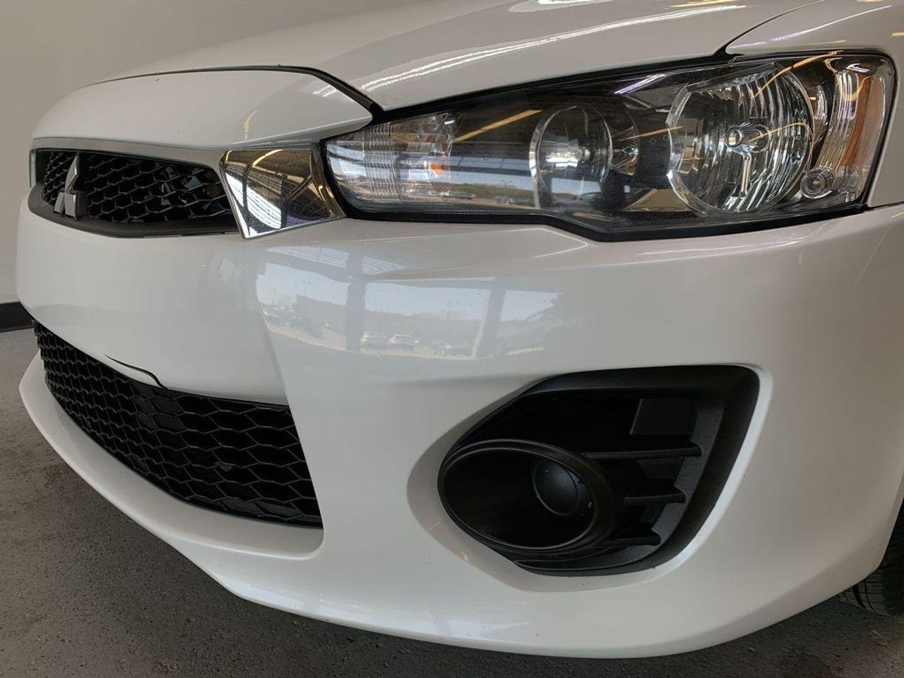2017 Mitsubishi Lancer ES-2