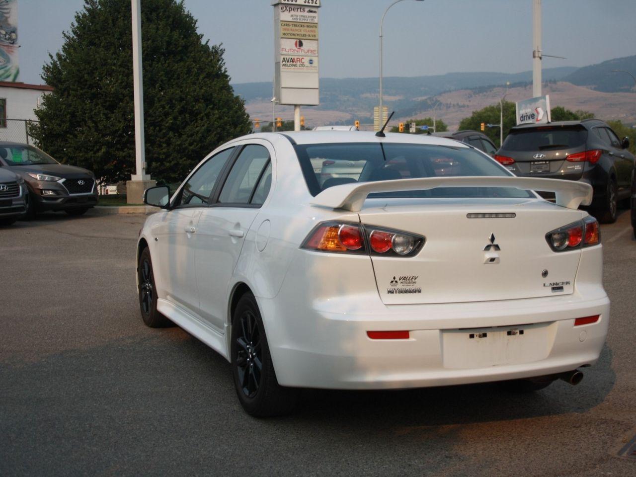 2017 Mitsubishi Lancer SE-2
