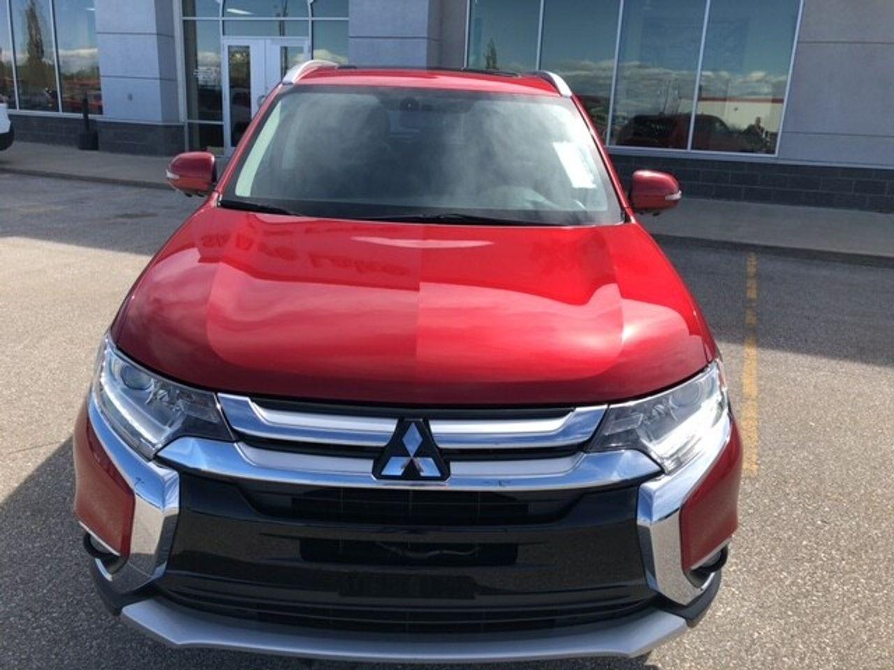 2017 Mitsubishi Outlander ES-2