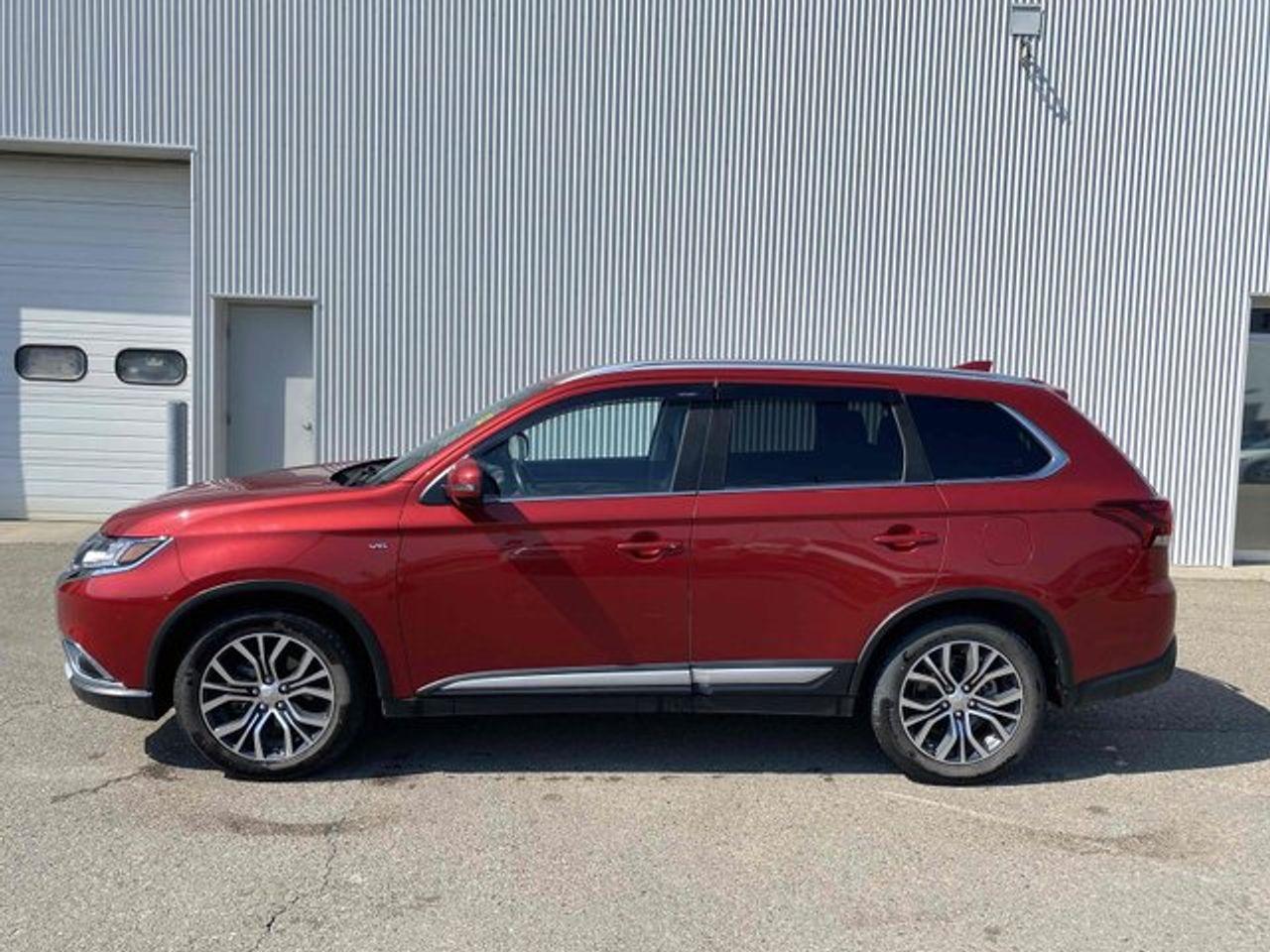 2017 Mitsubishi Outlander GT-1