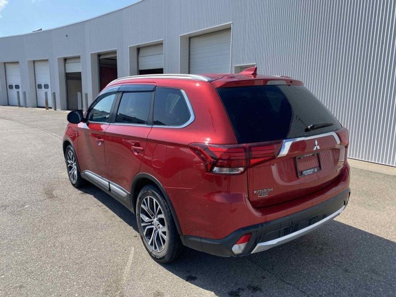 2017 Mitsubishi Outlander GT-2