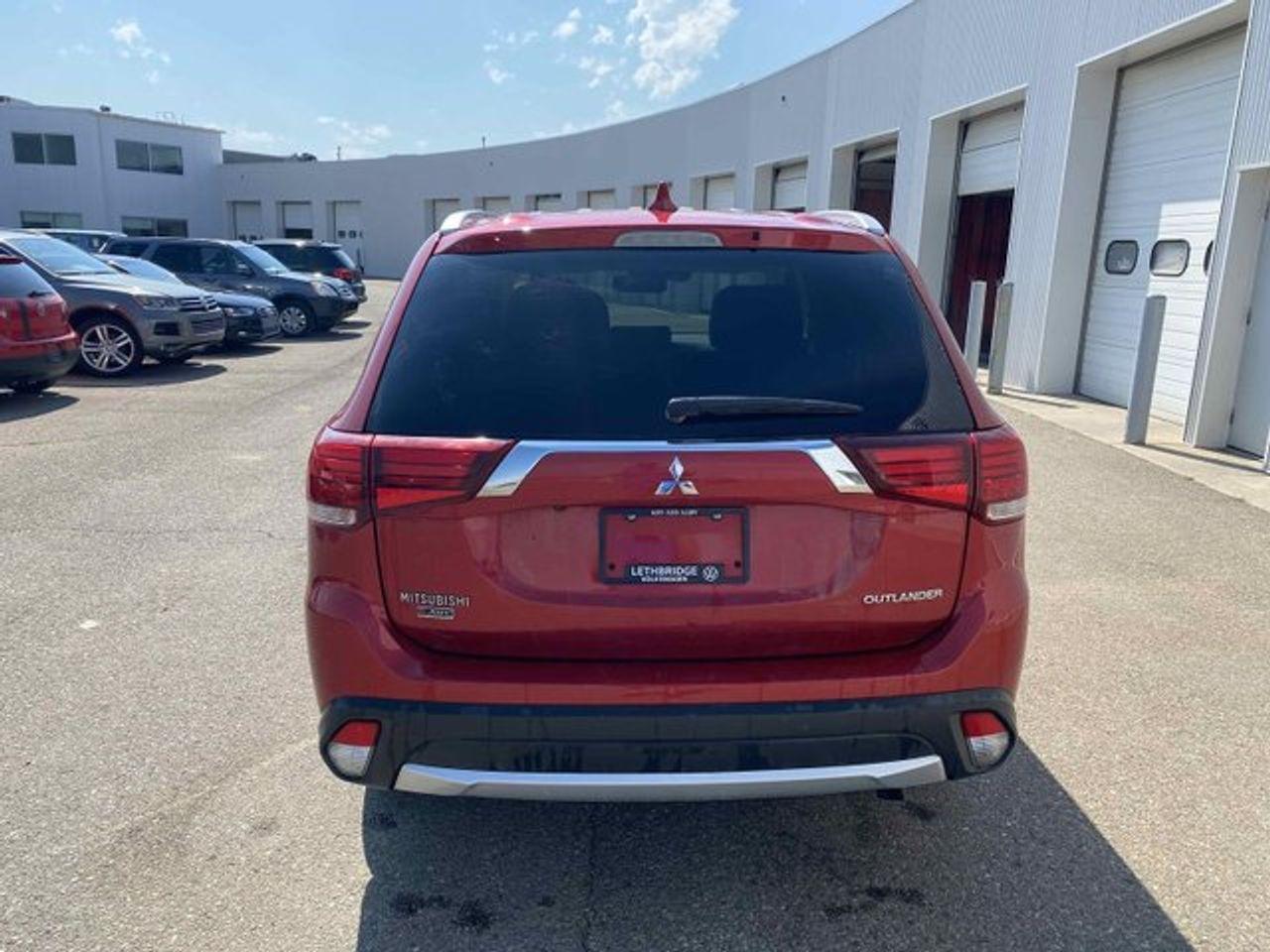 2017 Mitsubishi Outlander GT-3