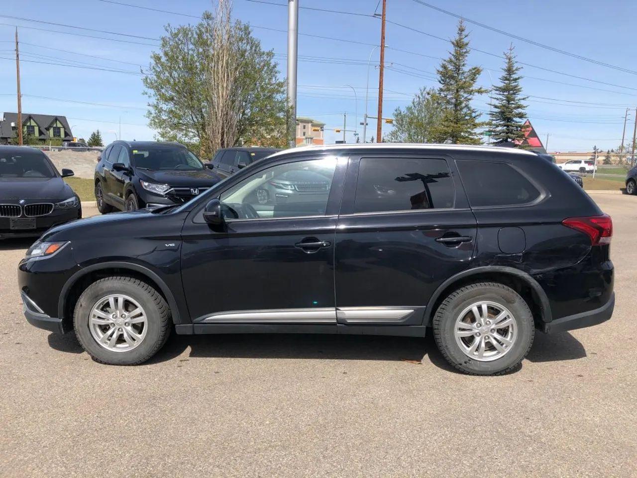 2017 Mitsubishi Outlander SE-3