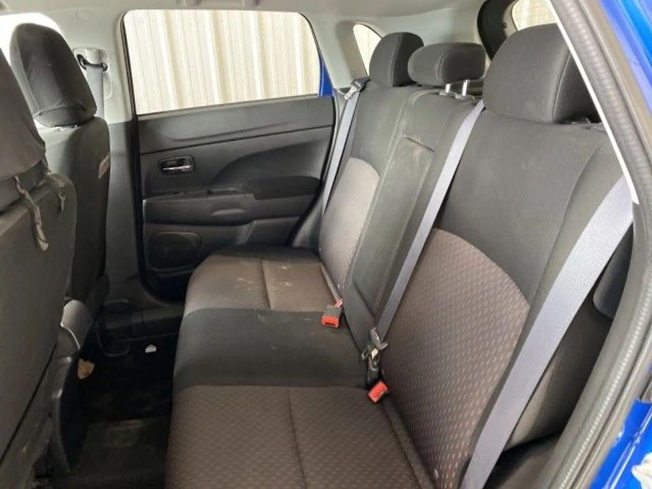 2017 Mitsubishi RVR SE 4WD-4