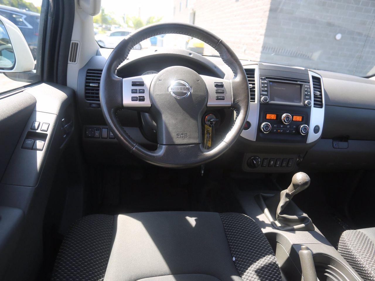 2017 Nissan Frontier PRO-4X-1