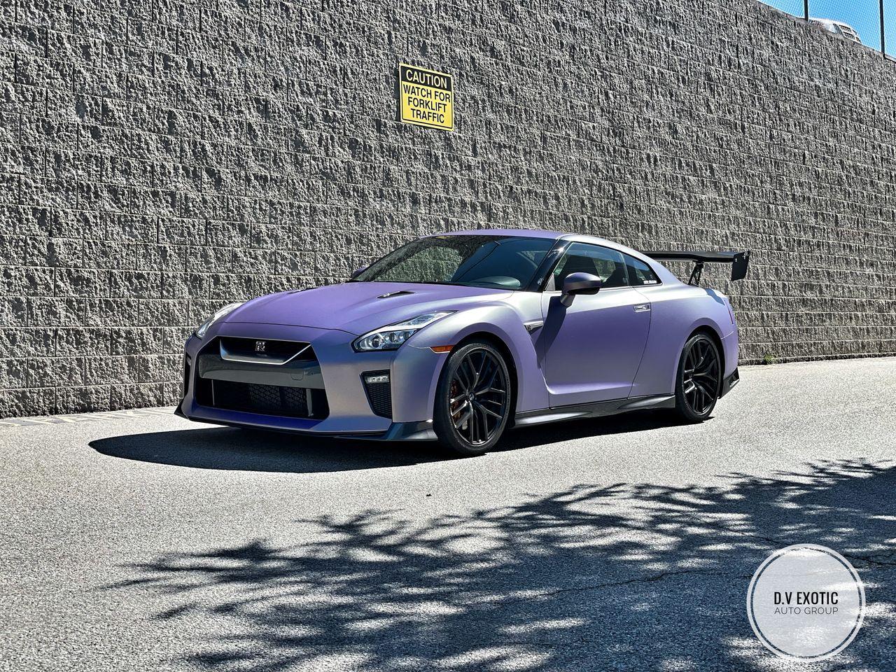 2017 Nissan GT-R Premium-0
