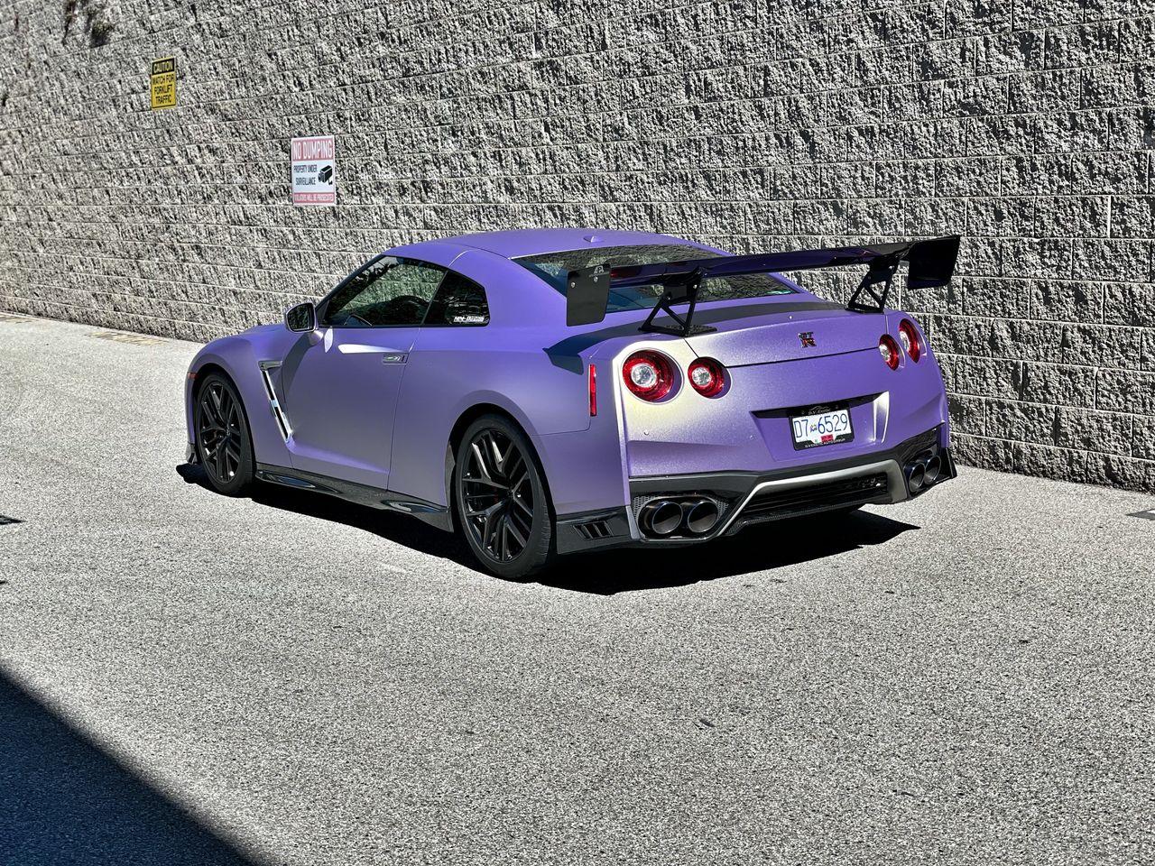 2017 Nissan GT-R Premium-3