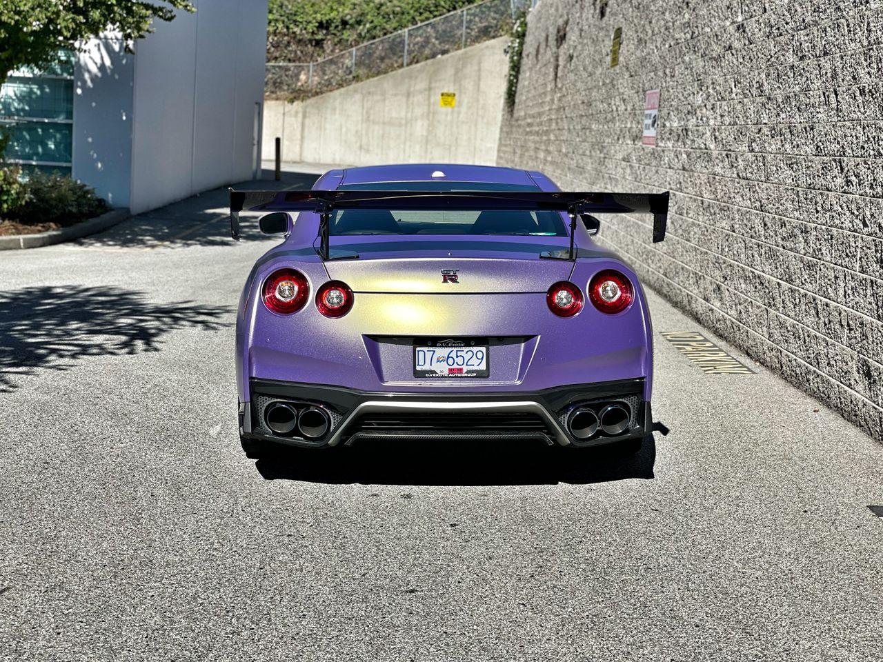 2017 Nissan GT-R Premium-4