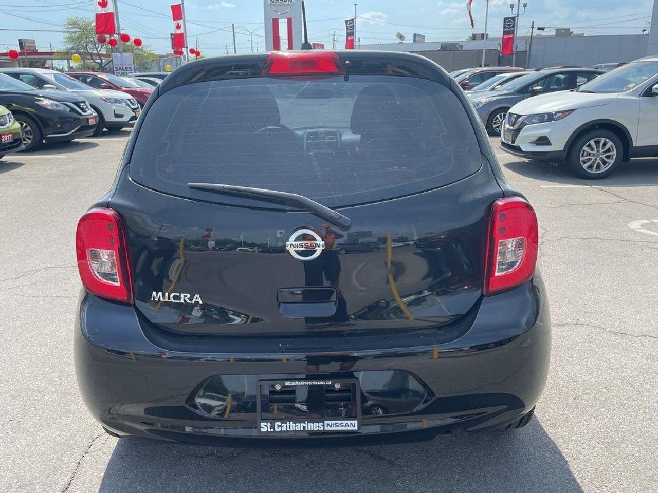 2017 Nissan Micra Base-3