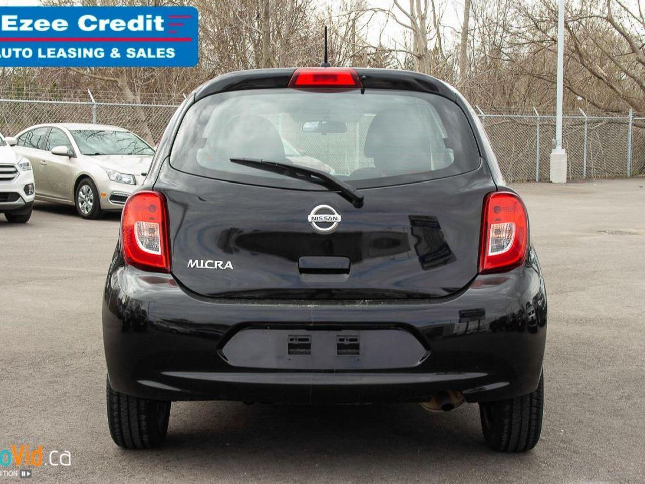 2017 Nissan Micra Base-4