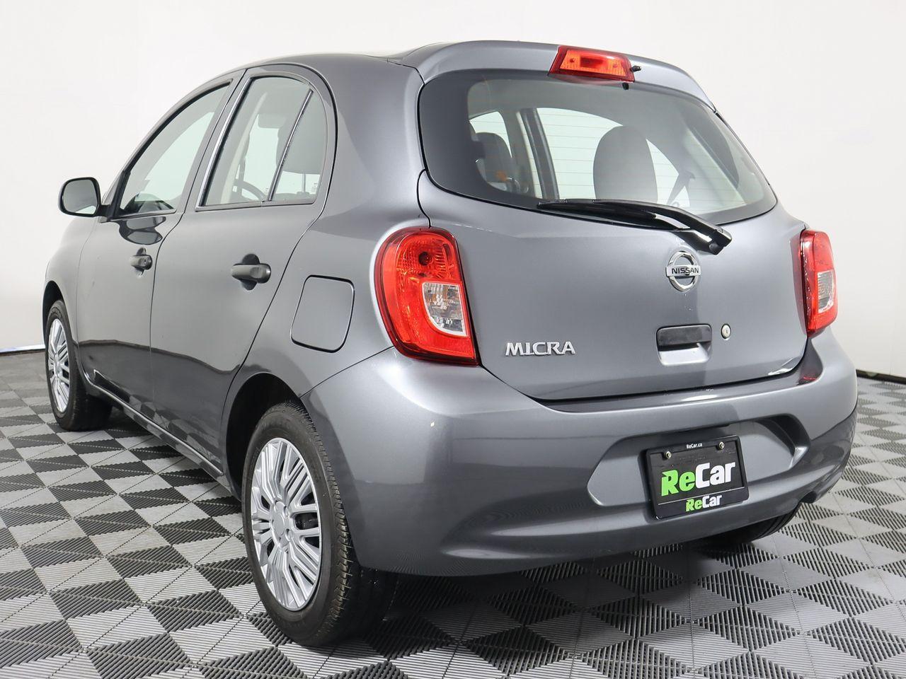2017 Nissan Micra Base-4