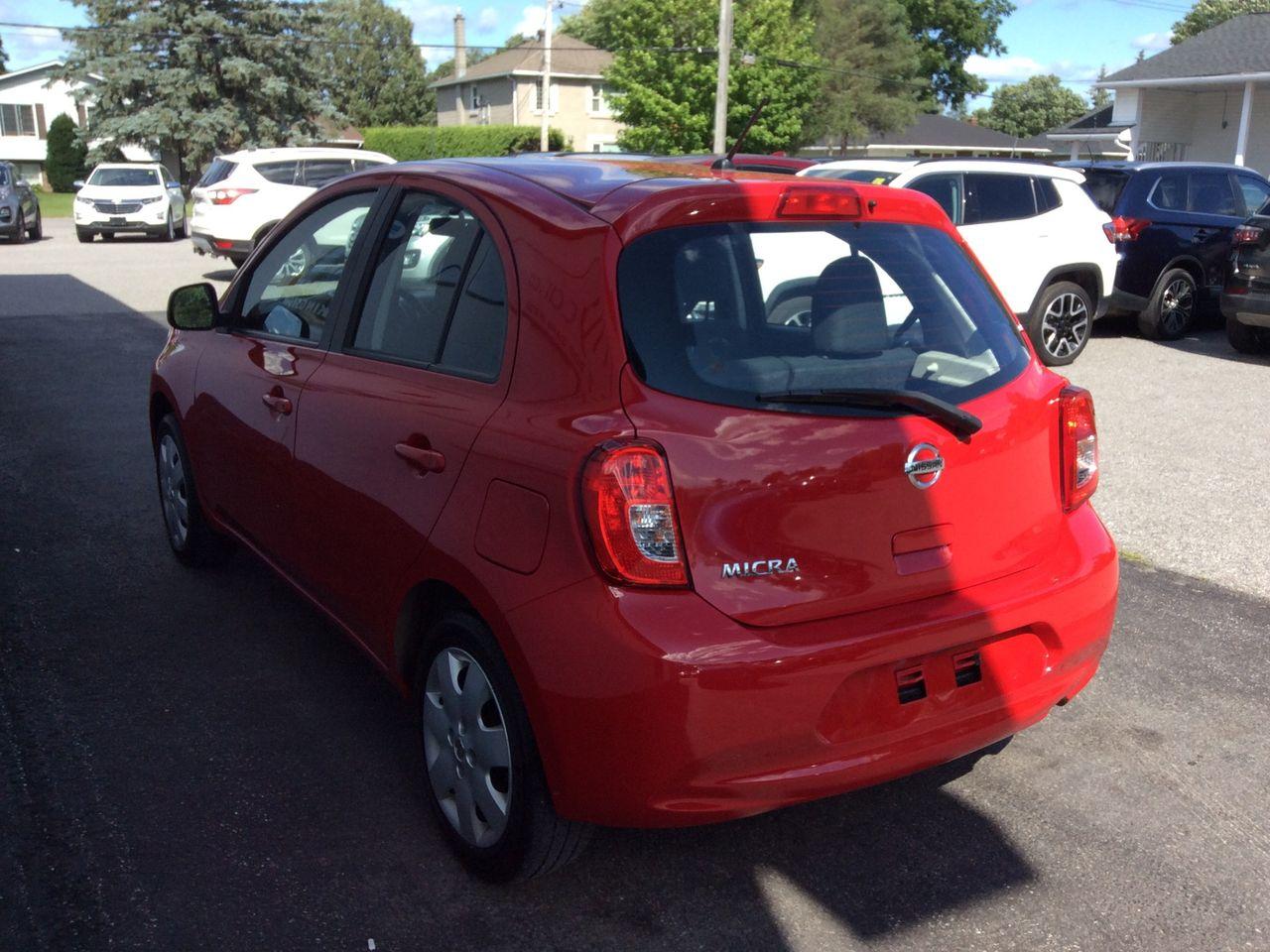 2017 Nissan Micra Base-4