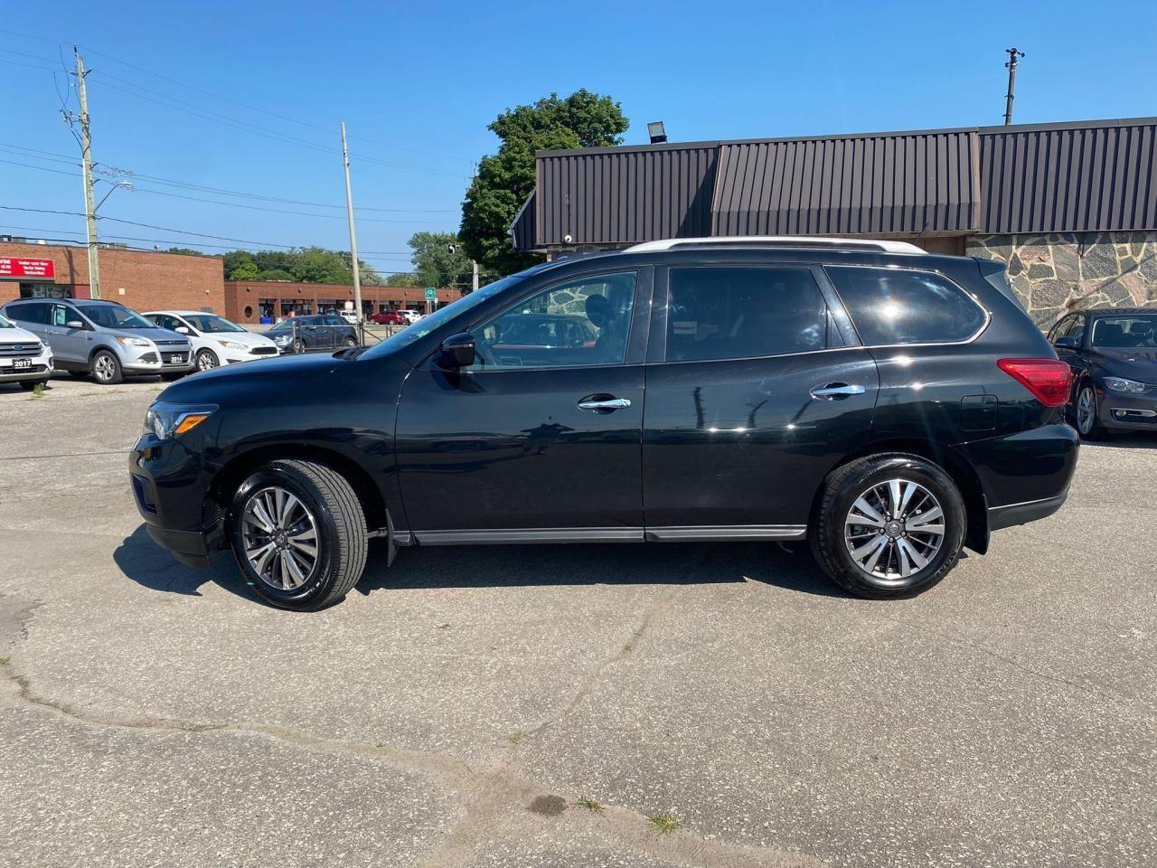 2017 Nissan Pathfinder S-3