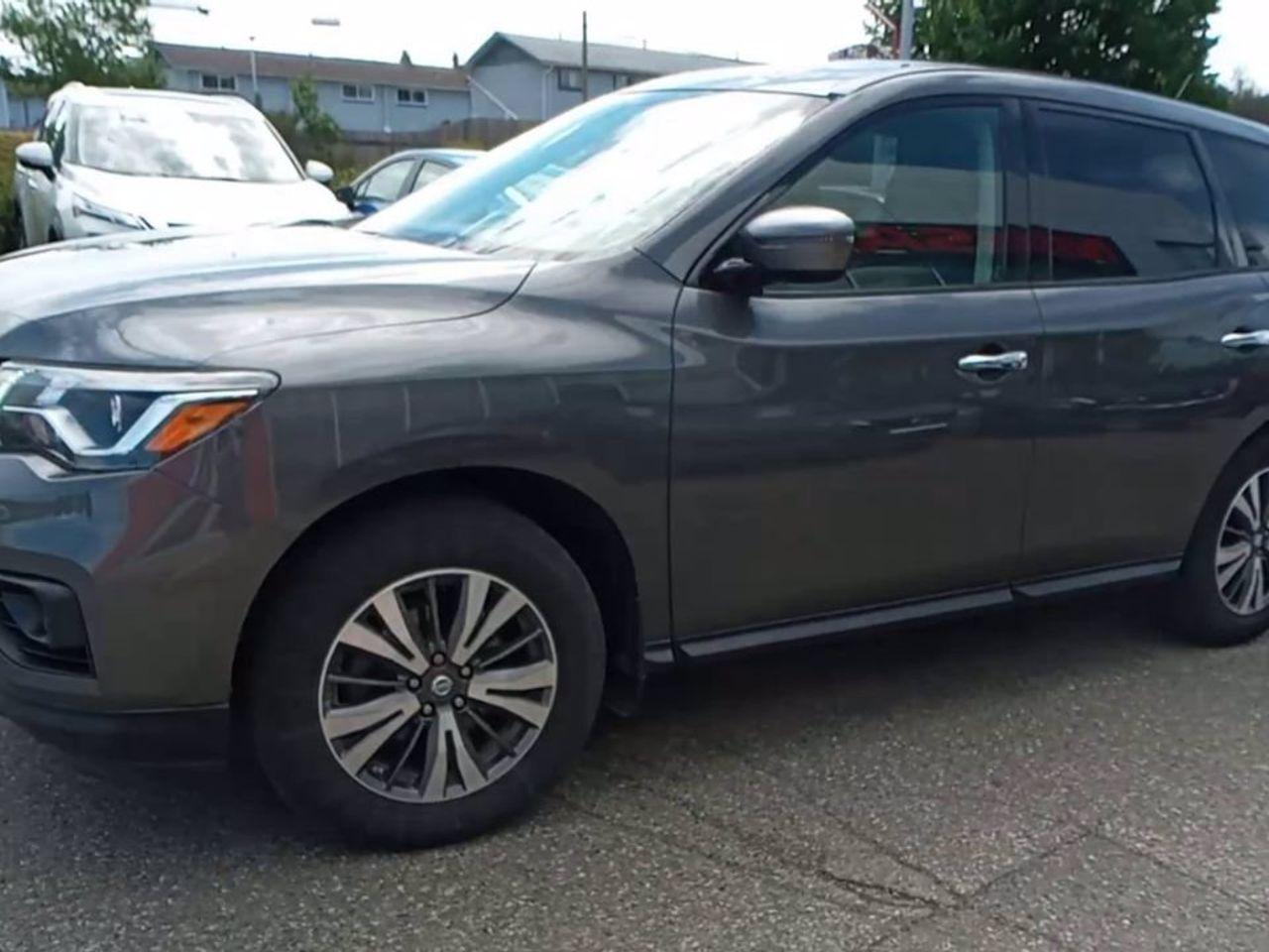 2017 Nissan Pathfinder S-3