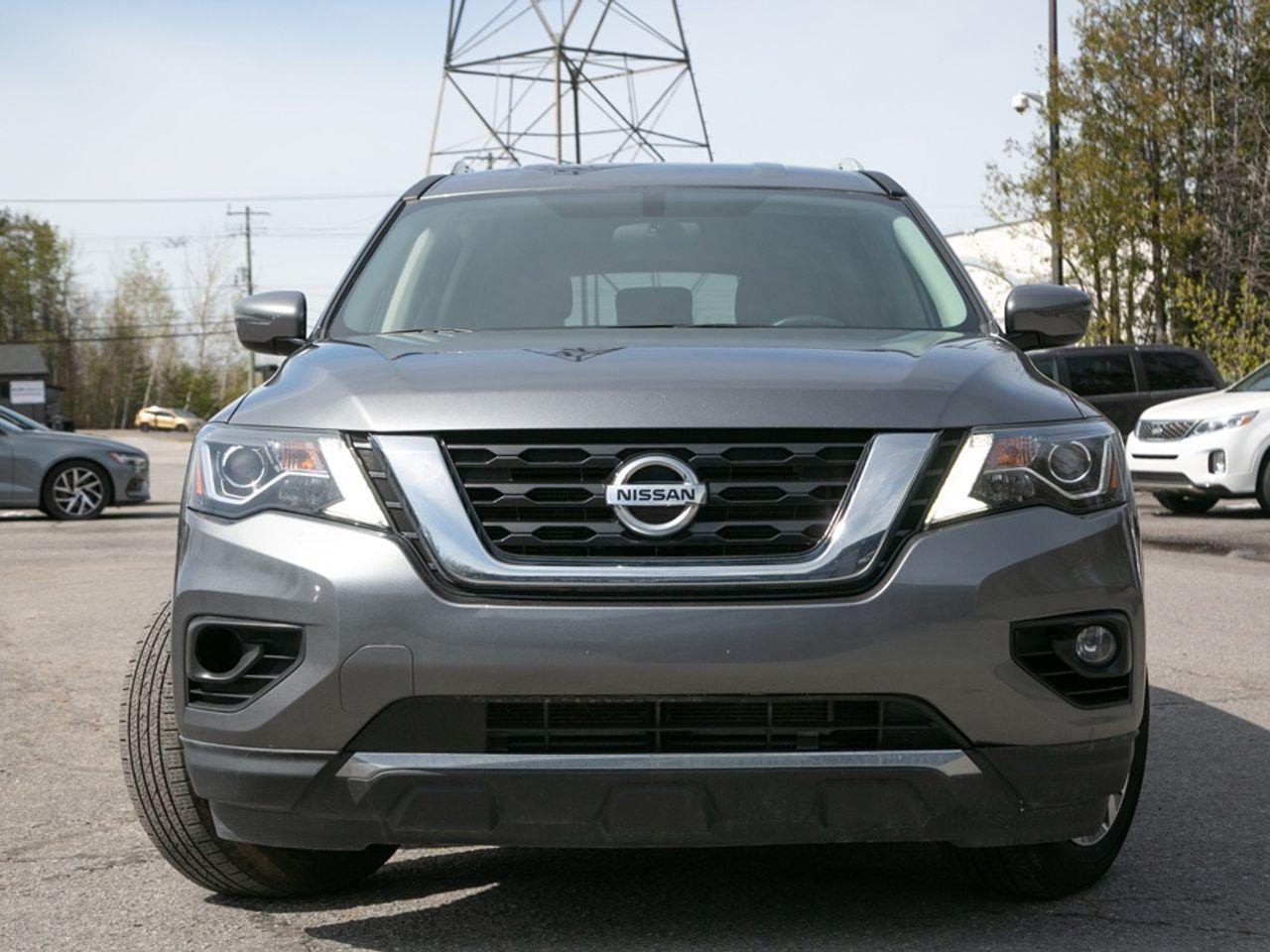 2017 Nissan Pathfinder SV-1