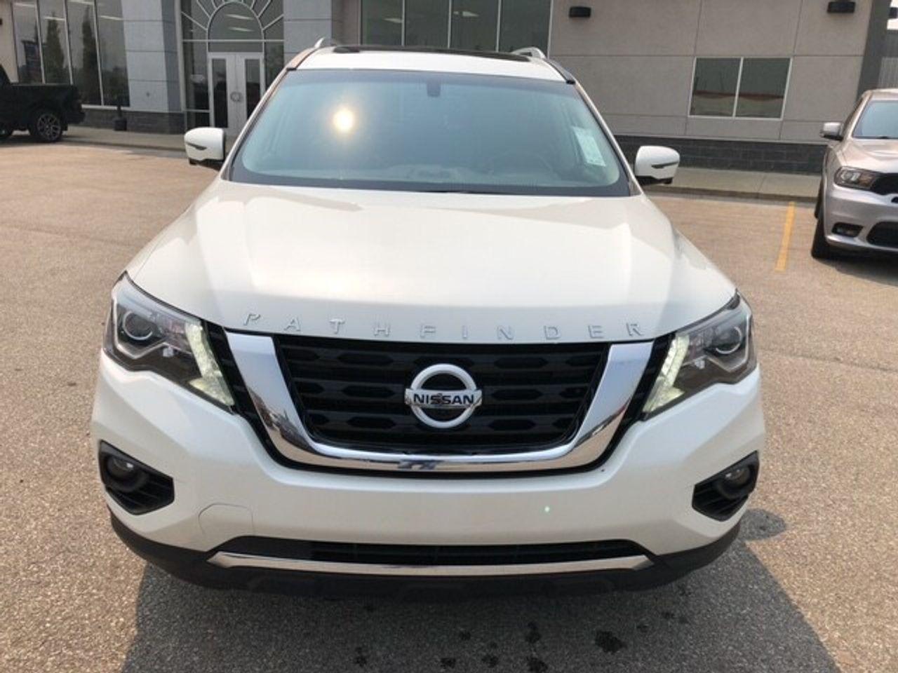 2017 Nissan Pathfinder S-3