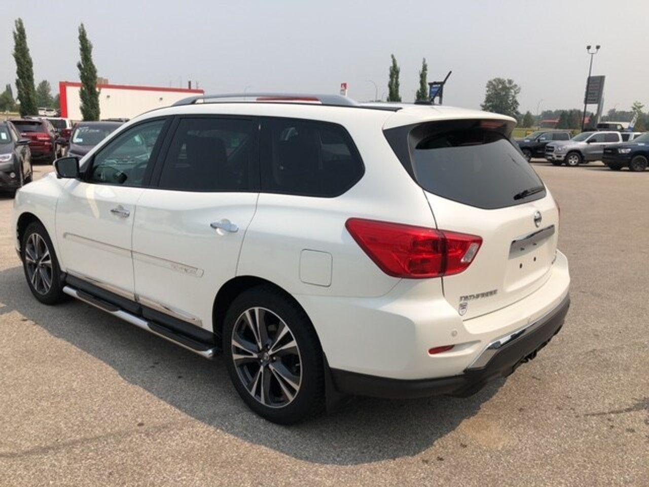 2017 Nissan Pathfinder S-4