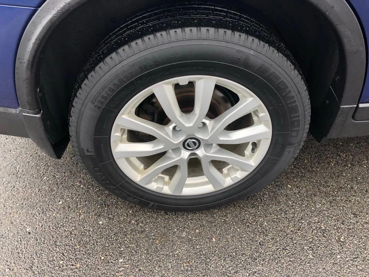 2017 Nissan Rogue S-3