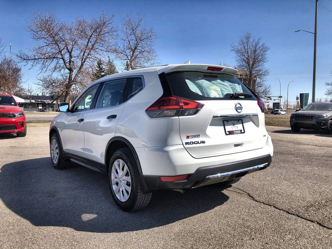 2017 Nissan Rogue S-3