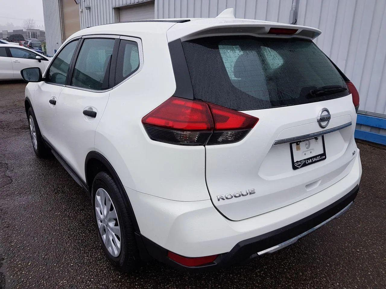2017 Nissan Rogue S-2