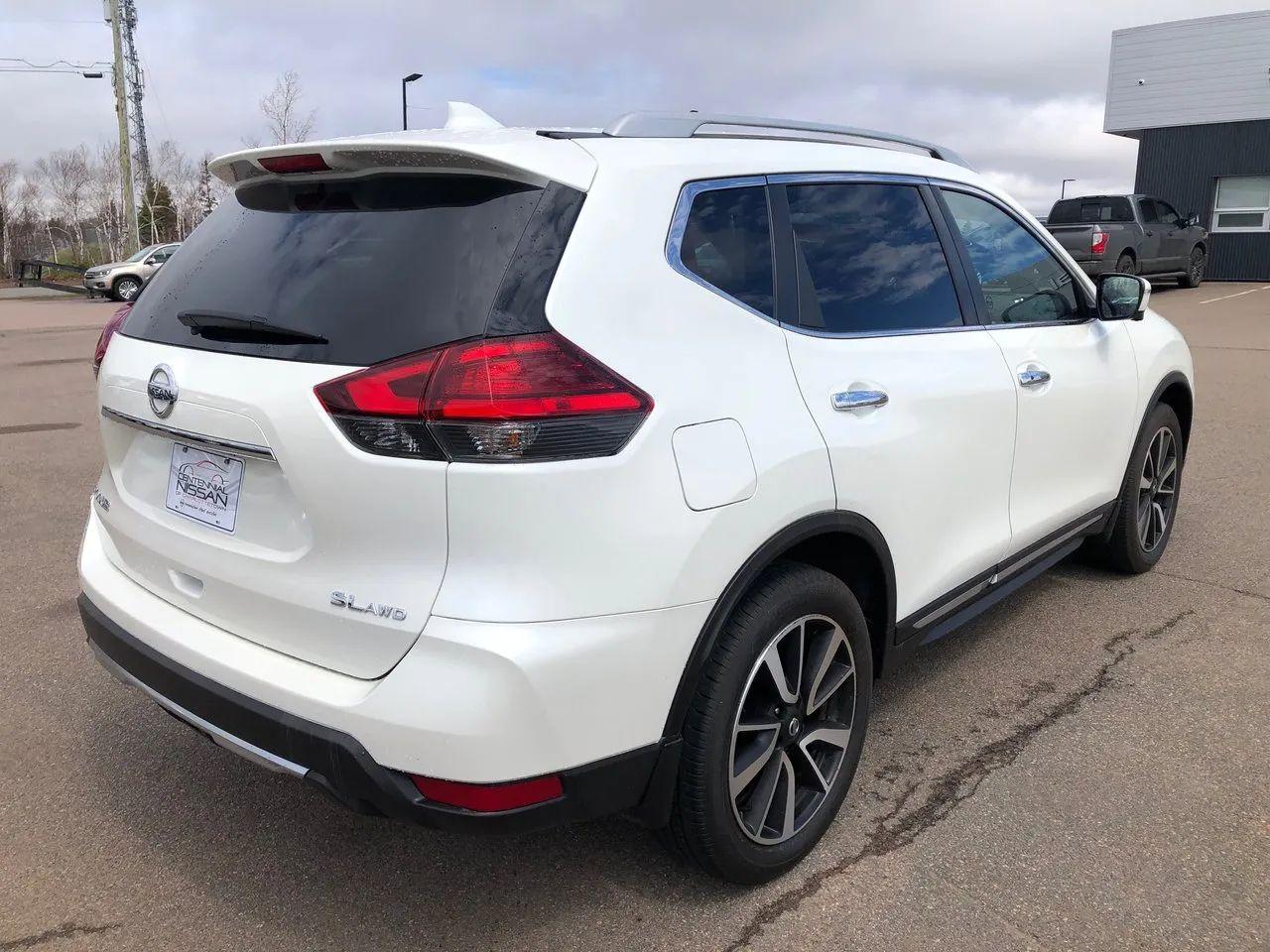 2017 Nissan Rogue S-2