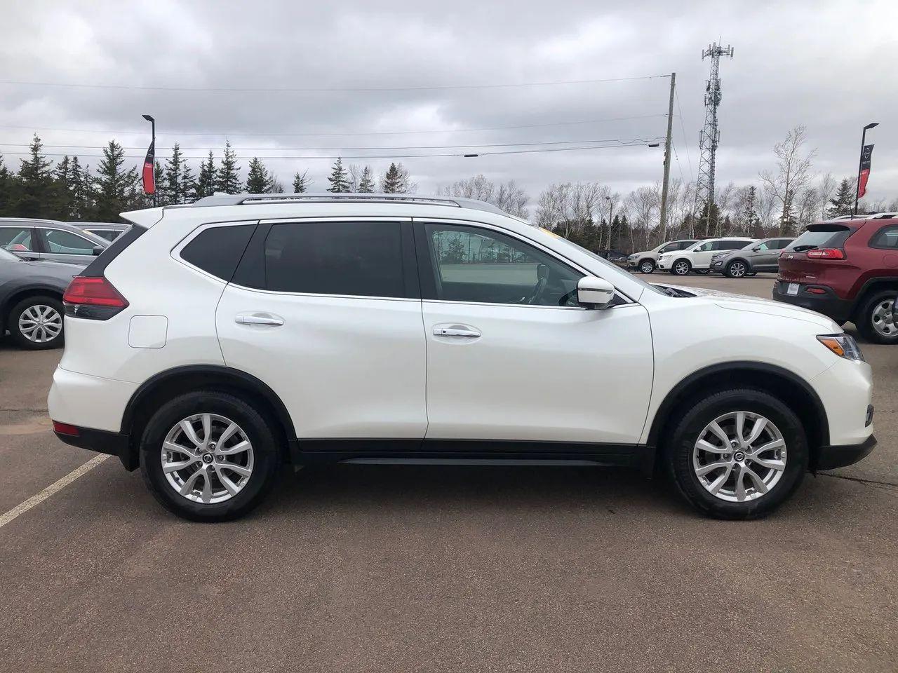 2017 Nissan Rogue S-1